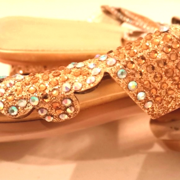 🎁FREE GIFT INCLUDED🎁 NEW Embellished Rhinestone Glitter Sandals Low Heels - Picture 10 of 15